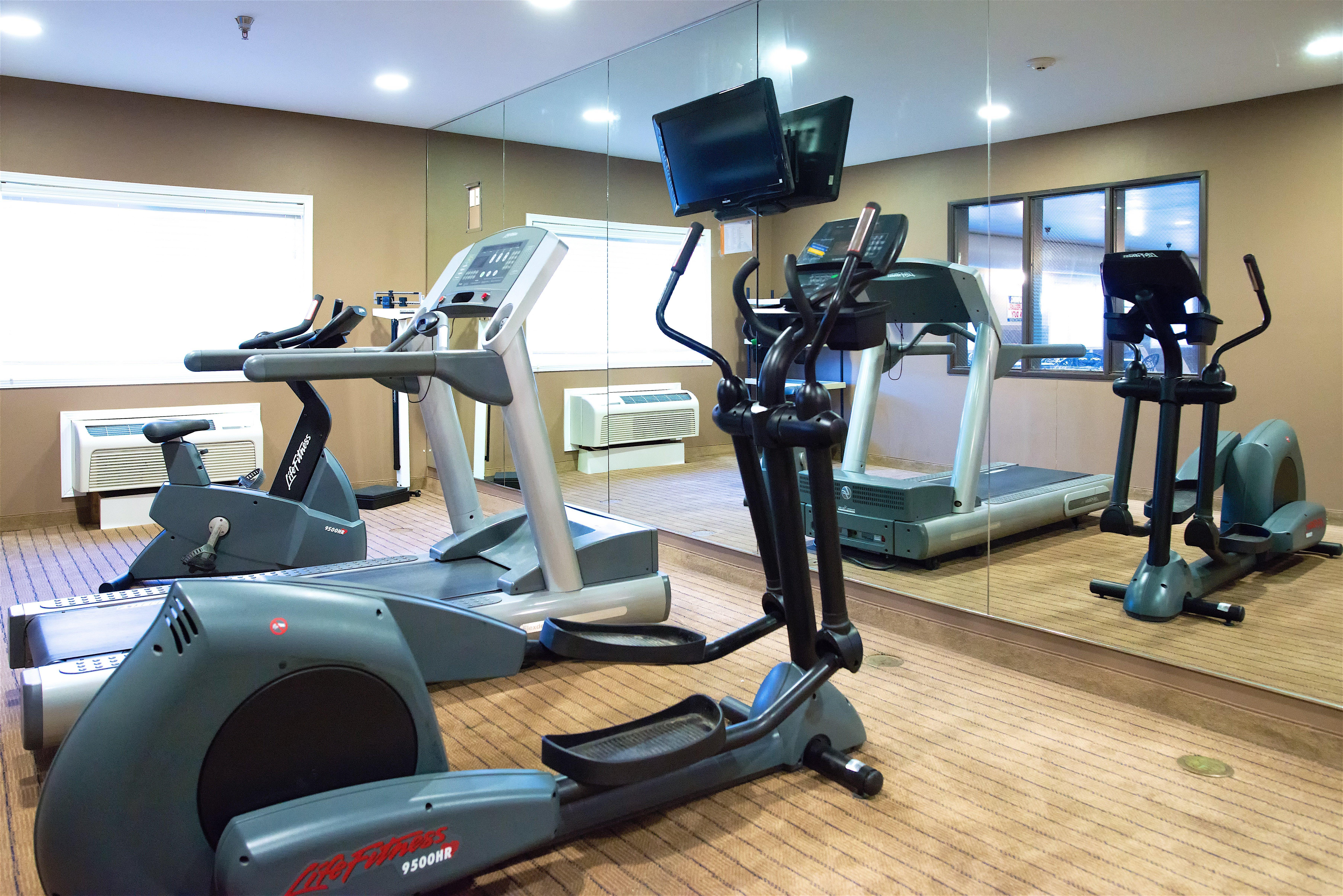 Holiday Inn Express Devils Lake By Ihg Ngoại thất bức ảnh