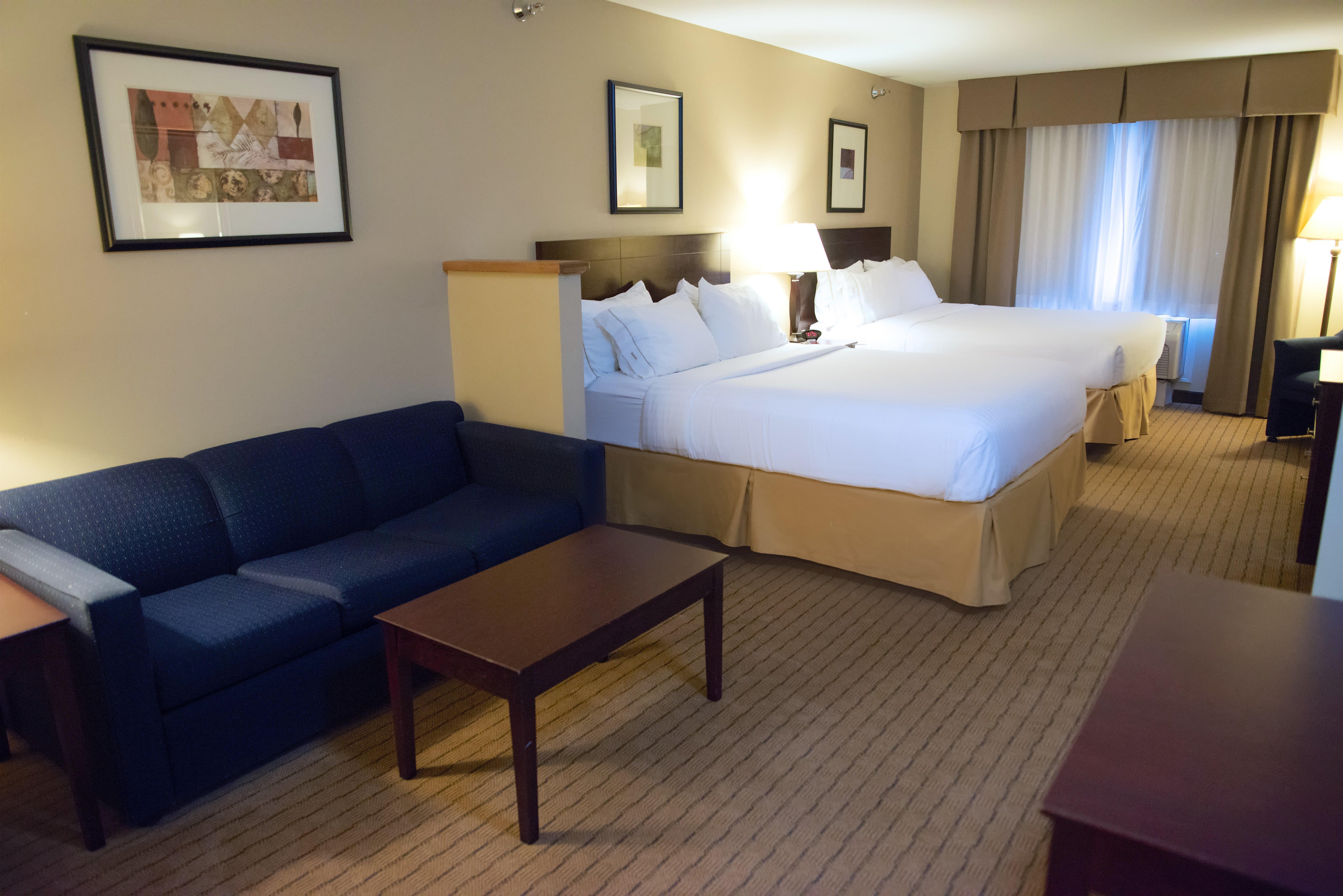 Holiday Inn Express Devils Lake By Ihg Ngoại thất bức ảnh